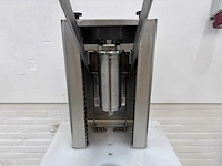 - - ananasschil en ontkernmachine - afbeelding 2 van  3