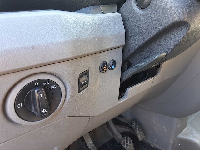 - - volkswagen crafter 2.0tdi l4 highline - afbeelding 3 van  21