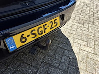 - 2013 - - personenauto - afbeelding 2 van  13