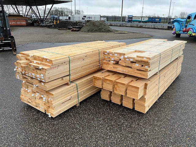 +/- 3m3 geschaafde planken 36mm dik - afbeelding 6 van  10