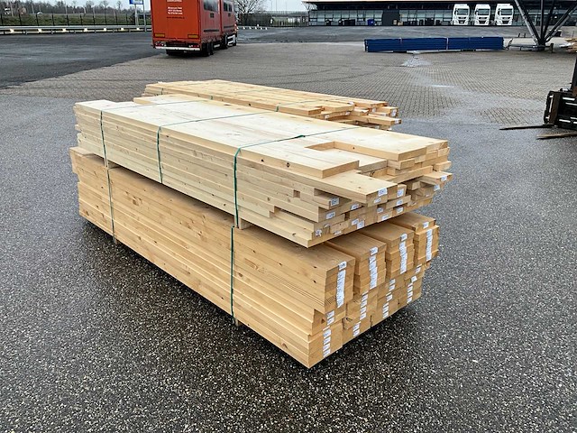 +/- 3m3 geschaafde planken 36mm dik - afbeelding 8 van  10