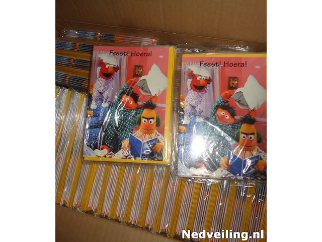 +/- 400x wenskaart sesamstraat feest hoera - afbeelding 3 van  3
