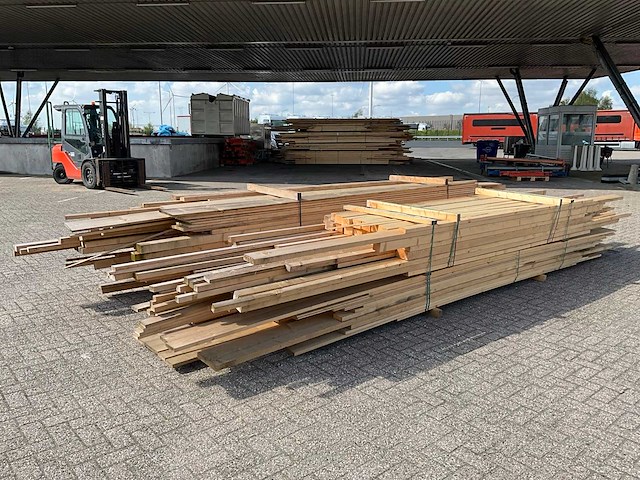 +/- 6m3 bouwhout - afbeelding 1 van  13