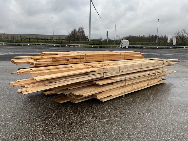 +/- 6m3 diverse bouwhout - afbeelding 1 van  9