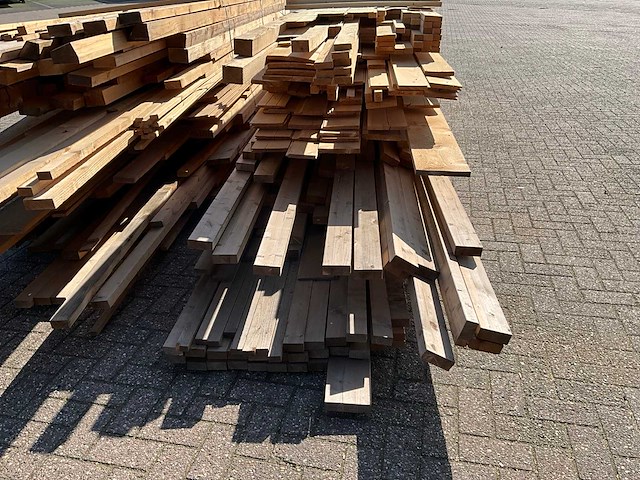 +/- 8m3 bouwhout - afbeelding 11 van  12
