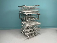 - diverse medische apparatuur - afbeelding 3 van  6