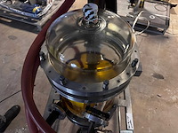 - glass suction filter