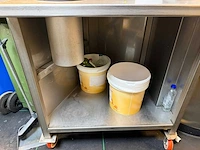 - mobiele rvs debrasseertafel - afbeelding 3 van  8