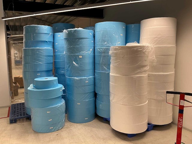 - mondkapjes stof op rol (940x) (c) - afbeelding 4 van  10