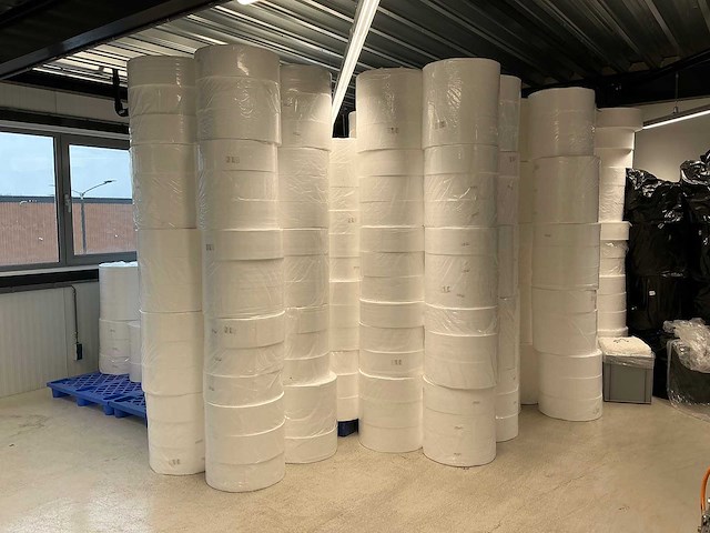 - mondkapjes stof op rol (940x) - afbeelding 4 van  10