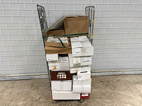 - partij verpakkingsmaterialen - afbeelding 1 van  4