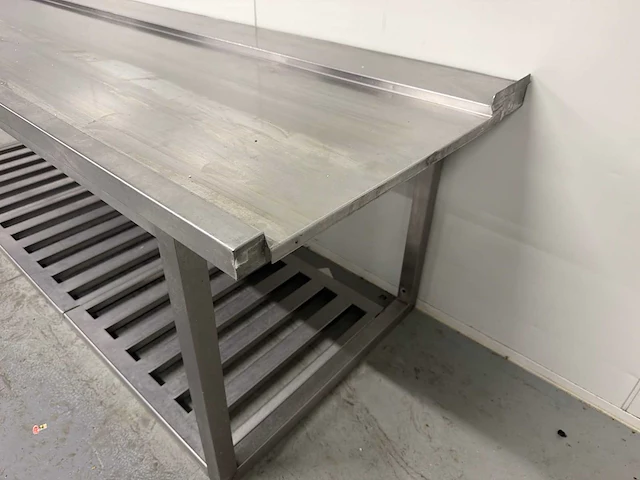 - rvs aanvoertafel - afbeelding 5 van  5