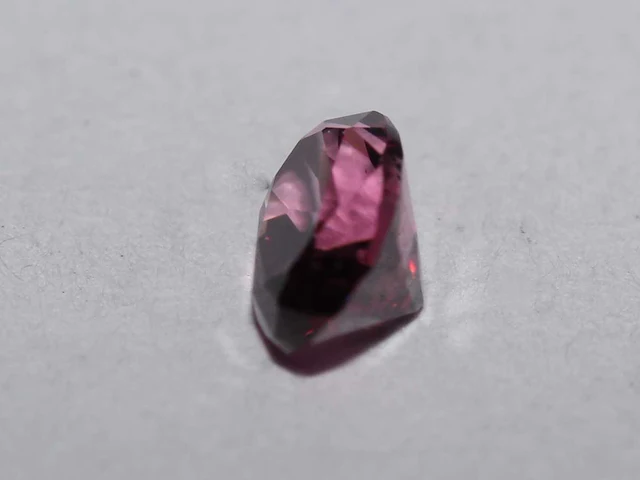 0,25 ct. ovale vorm roze lavendel - rododiet-edelsteen - afbeelding 2 van  8