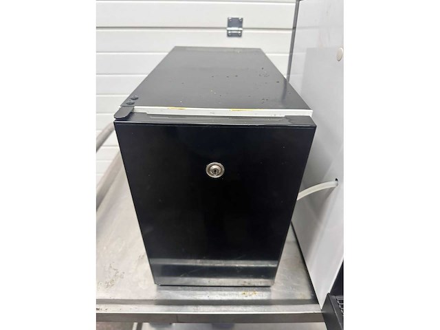 03.1120 - koffiemachine - afbeelding 3 van  9