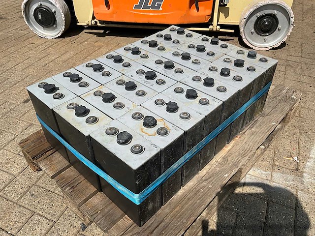 05190l 2 volt tractie batterij (24x) - afbeelding 2 van  4