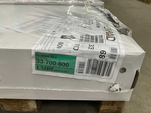 0597073306 paneelradiator softline eco 700-33-600 1564w (2x) - afbeelding 8 van  8