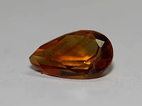 0,75 ct. peervormige gouden -citrien-edelsteen