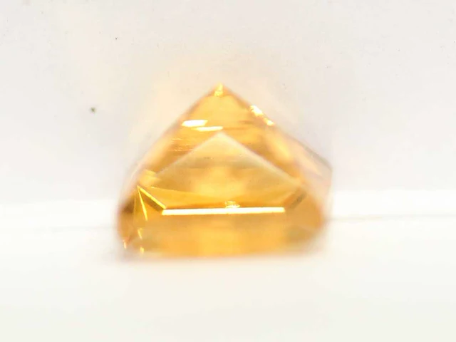 0,90 ct. vierkante vorm saffraan coulor citrien-edelsteen - afbeelding 6 van  6