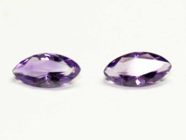 0,96 ct. marquise-vorm violette kleur amethist-edelsteen - afbeelding 3 van  5