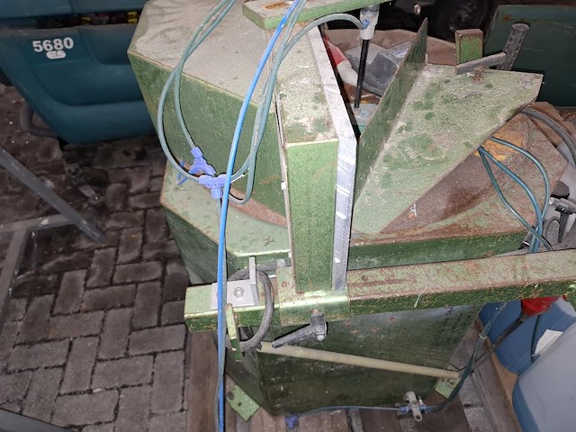 1 aluminiumzaagmachine met rollerbaan - afbeelding 2 van  5