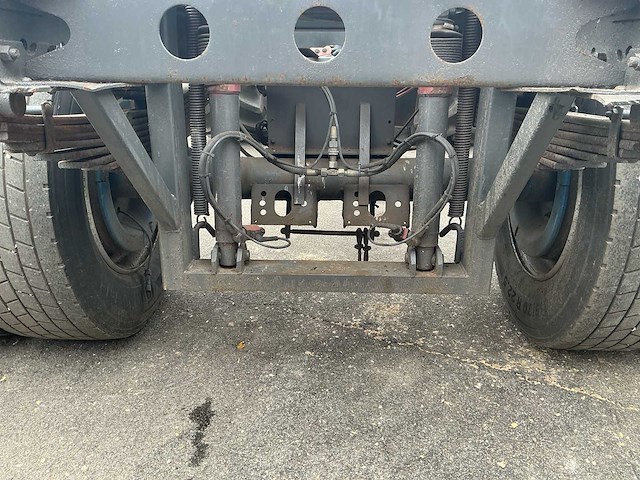 1-assige converter dolly met hydraulisch hefbare koppelschotel en dubbellucht - afbeelding 5 van  9