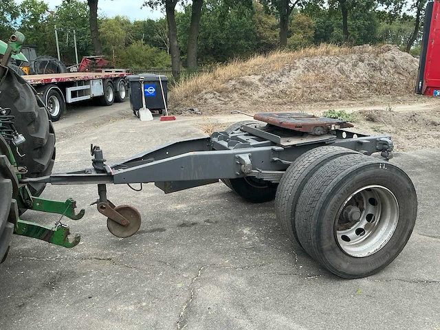 1-assige converter dolly met hydraulisch hefbare koppelschotel en dubbellucht - afbeelding 1 van  11