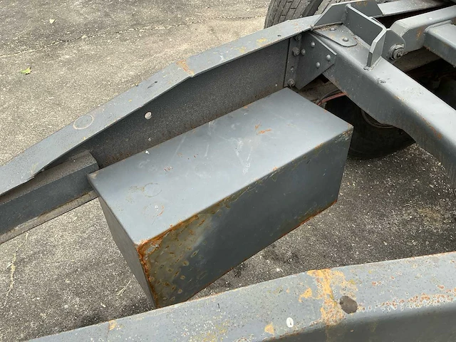 1-assige converter dolly met hydraulisch hefbare koppelschotel en dubbellucht - afbeelding 2 van  11