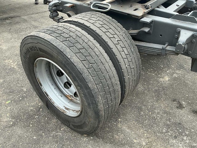 1-assige converter dolly met hydraulisch hefbare koppelschotel en dubbellucht - afbeelding 6 van  9