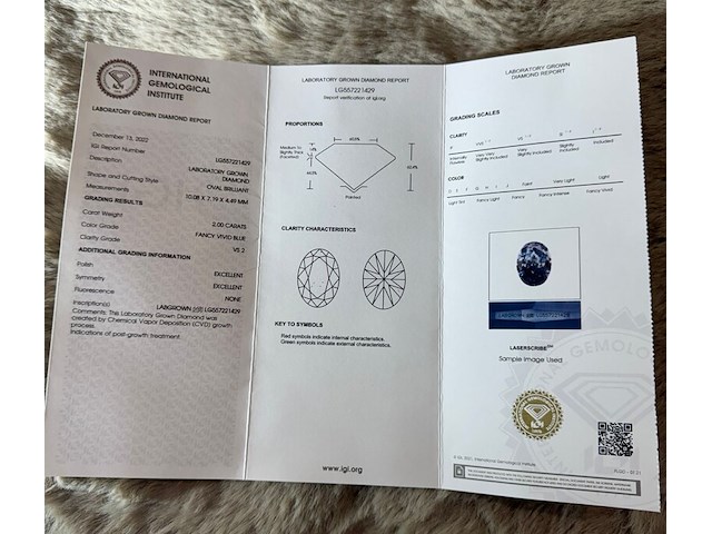 1= diamant, 2.009 karaat (gecertificeerd) , fancy vivid blue (lg584377897) - afbeelding 2 van  9