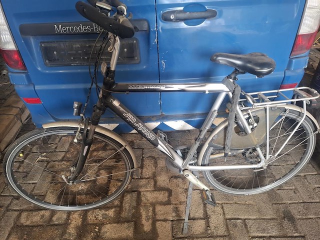 1 heren fiets elektrisch - afbeelding 1 van  2