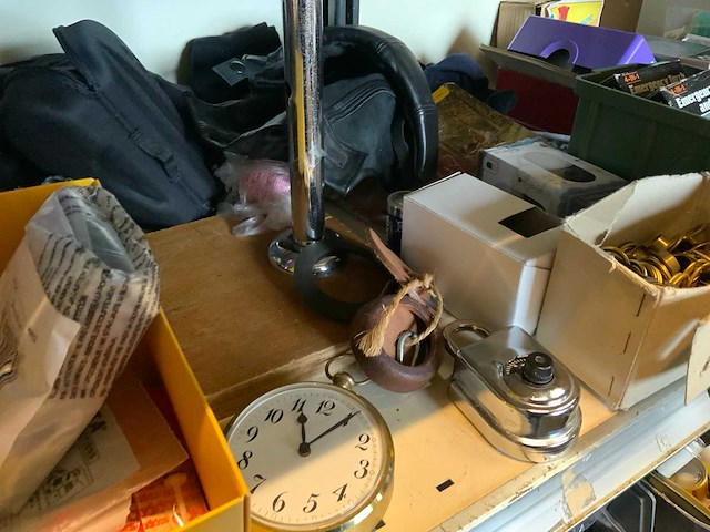 1 legbord stelling met divers - afbeelding 4 van  6