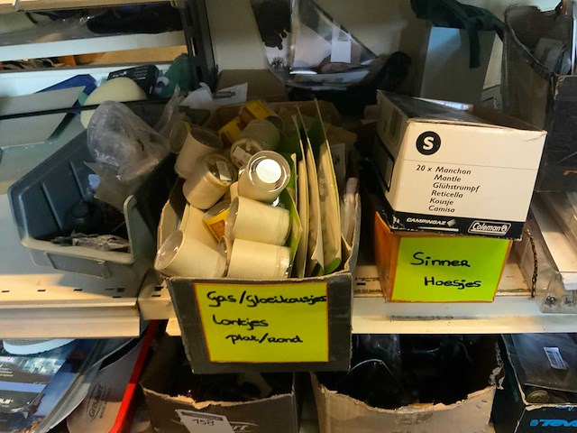 1 legbord stelling met divers - afbeelding 5 van  6