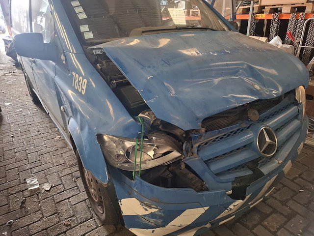 1 mercedes vito schade papieren kompleet belgie bouwjaar 2014 - afbeelding 1 van  8