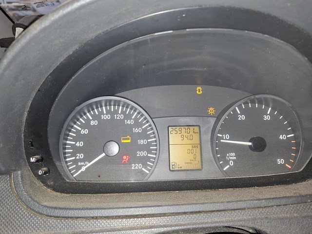 1 mercedes vito schade papieren kompleet belgie bouwjaar 2014 - afbeelding 7 van  8