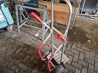 1 metalen steekwagen - afbeelding 2 van  2