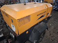 1 mobiele compressor ingersol - afbeelding 1 van  5