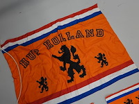1 oranje vlag en 2 oranje sjaals - afbeelding 3 van  3