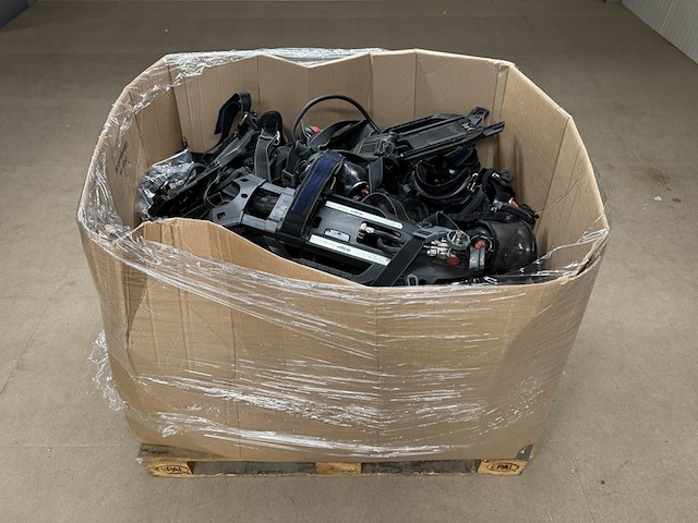 1 pallet diverse onderdelen tbv ademluchttoestellen en ademhalingsbescherming, dräger - afbeelding 1 van  22