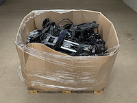 1 pallet diverse onderdelen tbv ademluchttoestellen en ademhalingsbescherming, dräger - afbeelding 1 van  22