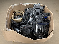 1 pallet diverse onderdelen tbv ademluchttoestellen en ademhalingsbescherming, dräger - afbeelding 12 van  22