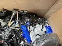 1 pallet diverse onderdelen tbv ademluchttoestellen en ademhalingsbescherming, dräger - afbeelding 18 van  22