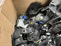 1 pallet diverse onderdelen tbv ademluchttoestellen en ademhalingsbescherming, dräger - afbeelding 20 van  22