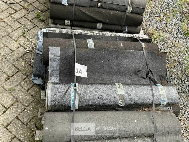 1 pallet diverse rollen bitumineuze dakbedekking - afbeelding 1 van  2