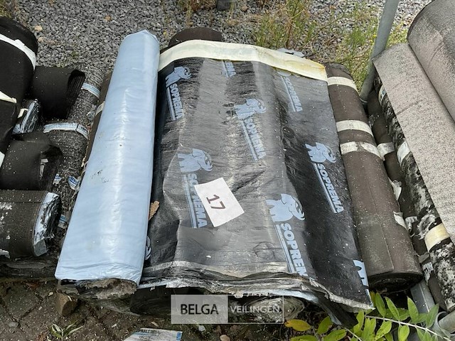 1 pallet diverse rollen bitumineuze dakbedekking - afbeelding 1 van  2