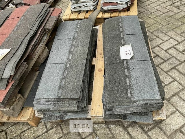 1 pallet diverse rollen bitumineuze dakbedekking - afbeelding 2 van  2