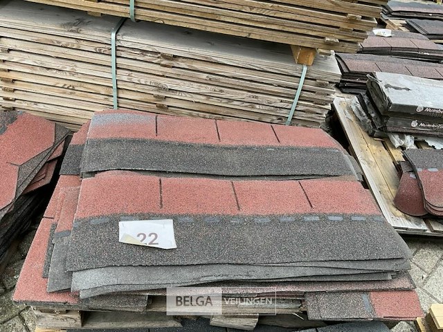 1 pallet diverse rollen bitumineuze dakbedekking - afbeelding 1 van  2