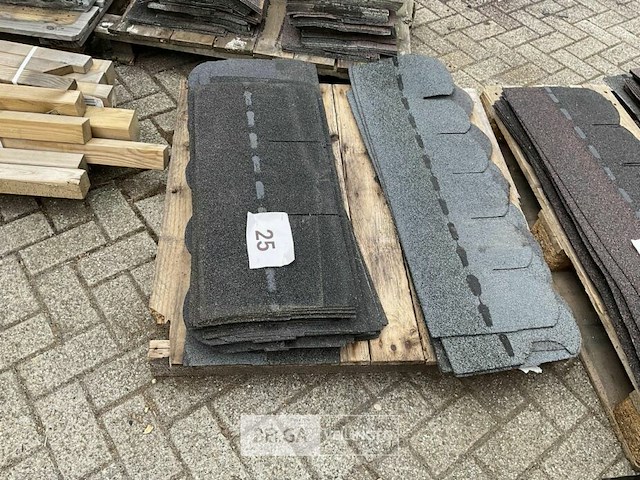 1 pallet diverse rollen bitumineuze dakbedekking - afbeelding 2 van  2