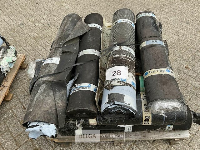 1 pallet diverse rollen bitumineuze dakbedekking - afbeelding 1 van  2
