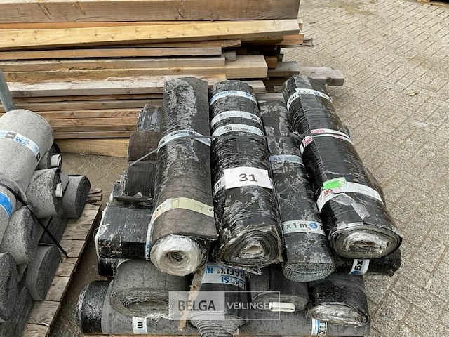 1 pallet diverse rollen bitumineuze dakbedekking - afbeelding 1 van  2