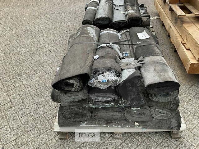 1 pallet diverse rollen bitumineuze dakbedekking - afbeelding 2 van  2